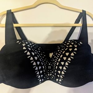 LB Swimsuit bikini top